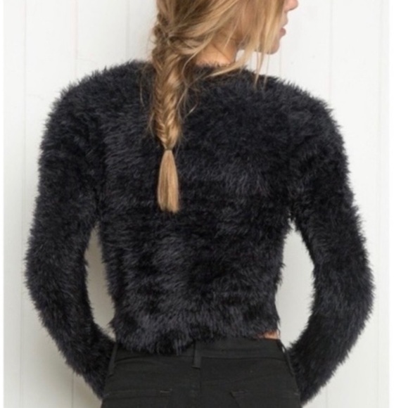 Brandy Melville Black Furry Fuzzy Crop Sweater - Picture 5 of 12